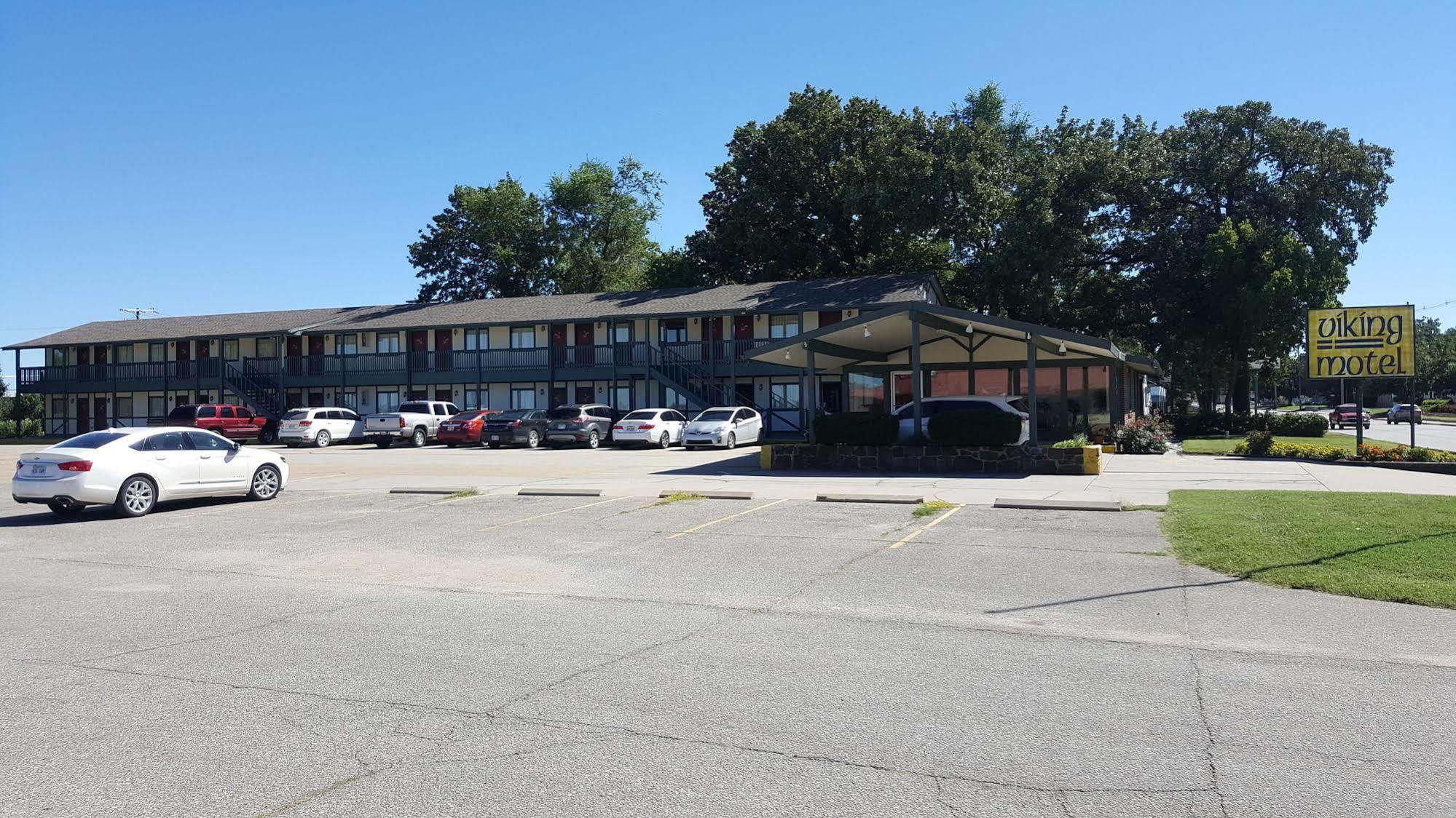 Viking Motel Lindsborg Eksteriør billede