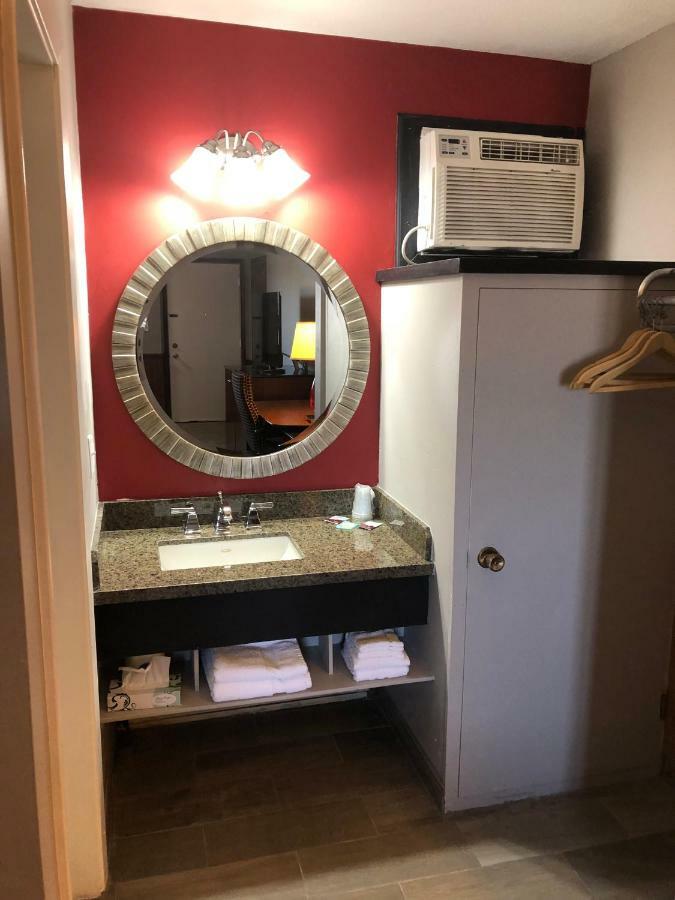Viking Motel Lindsborg Eksteriør billede