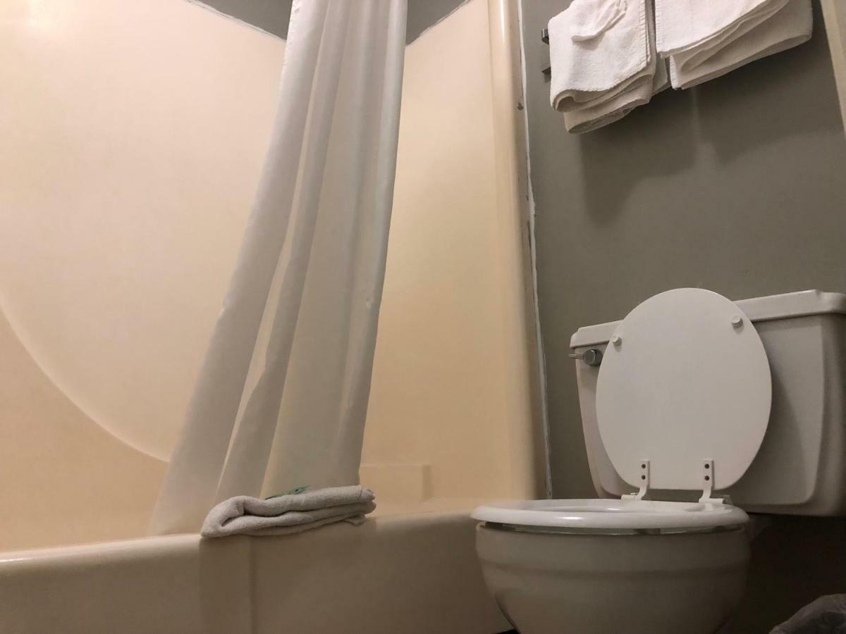 Viking Motel Lindsborg Eksteriør billede